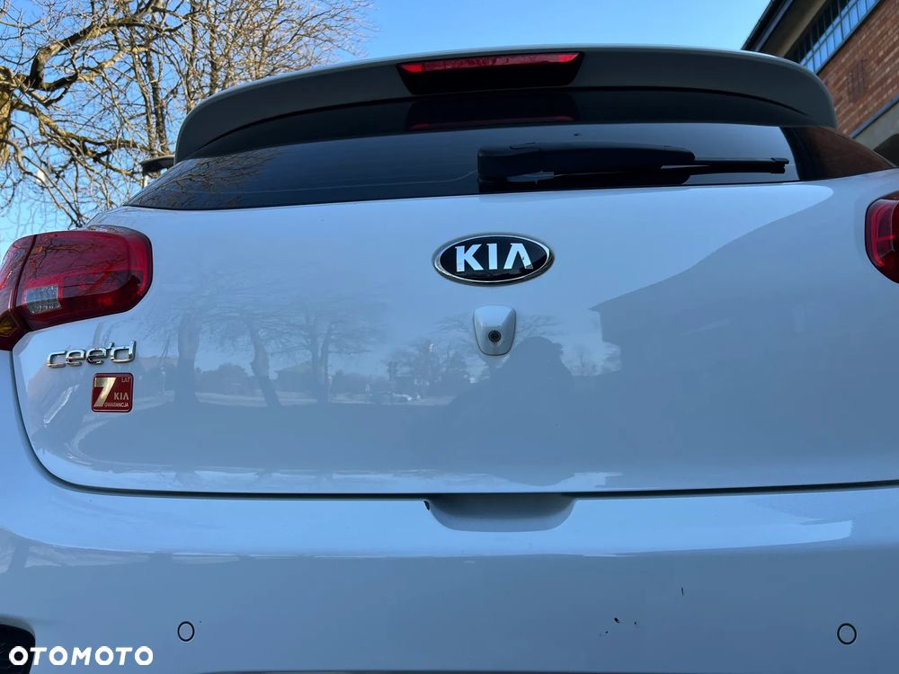 Kia Ceed 1.6 CRDi M - 10
