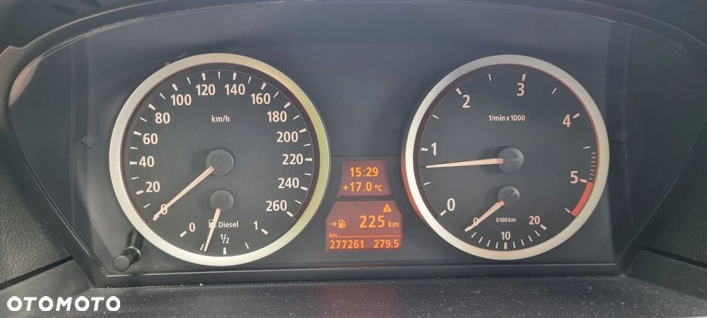 BMW Seria 5 - 16