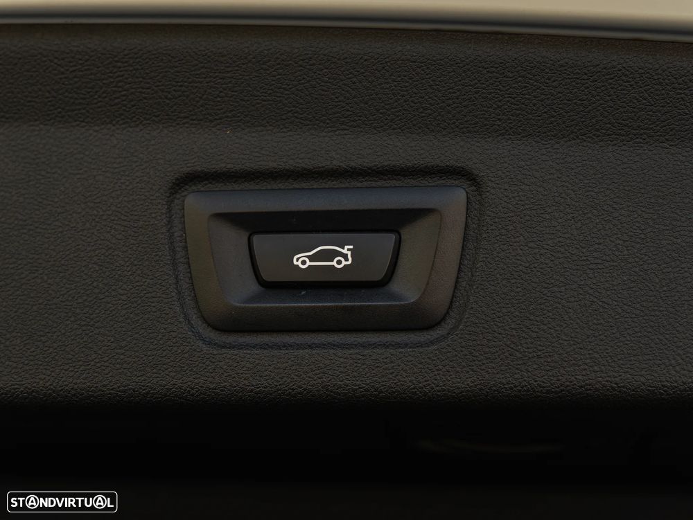 BMW i4 eDrive40 Pack Desportivo M - 40
