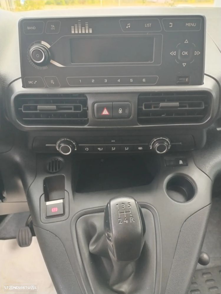 Citroën BERLINGO - 10