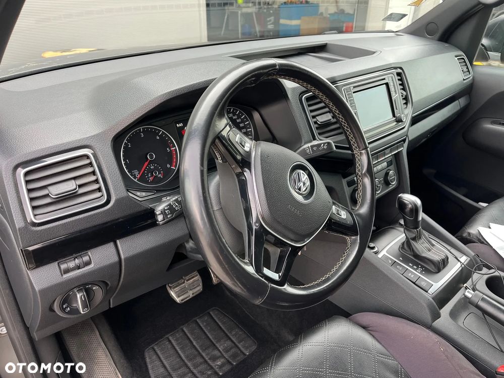 Volkswagen Amarok 3.0 V6 TDI 4Mot Aventura - 8