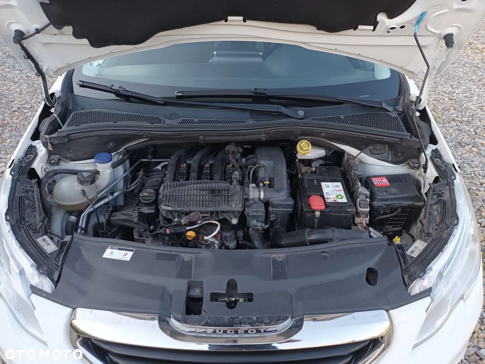 Peugeot 2008 1.2 VTi Allure - 15