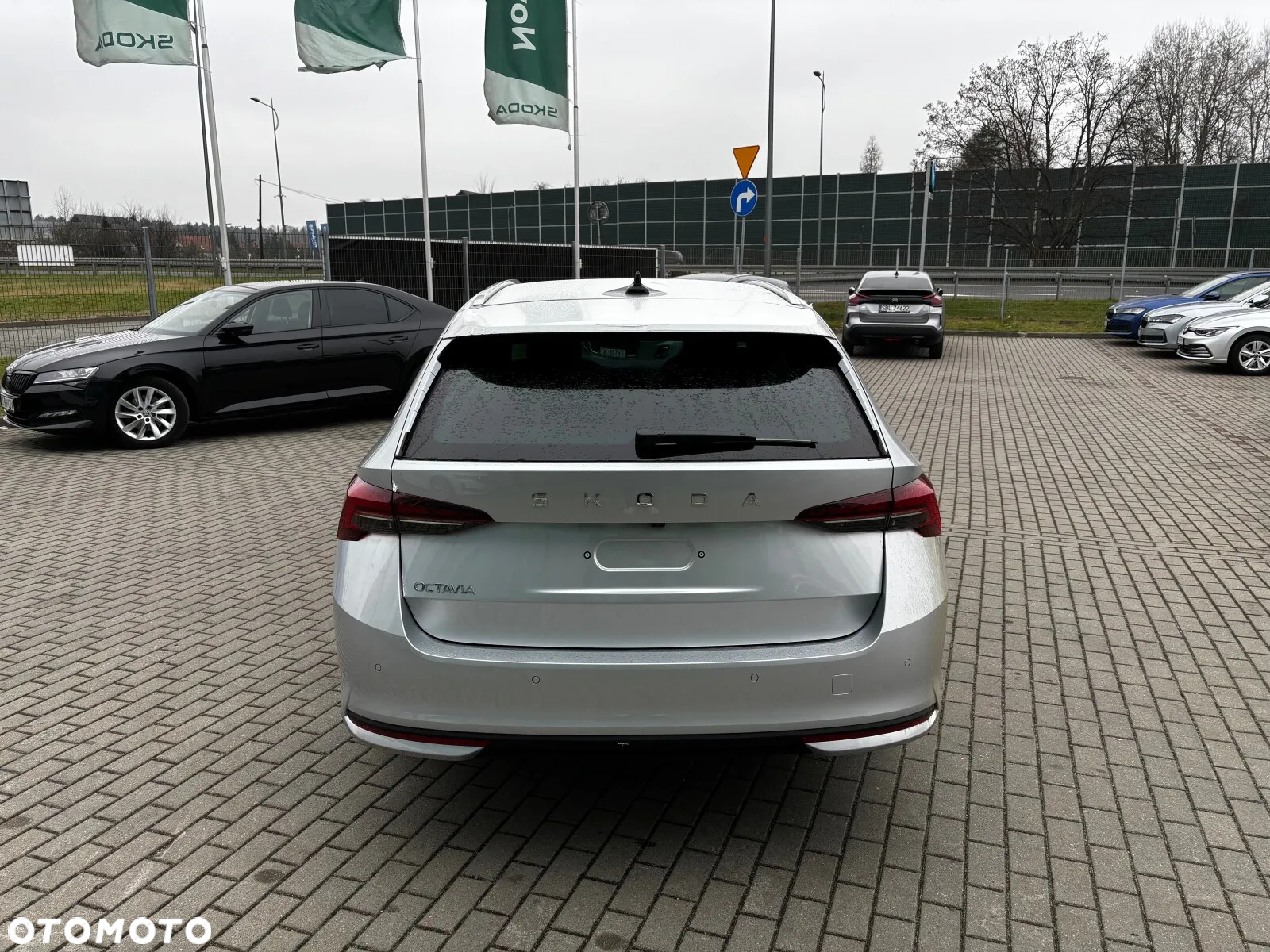 Skoda Octavia 1.5 TSI mHEV Selection DSG - 6