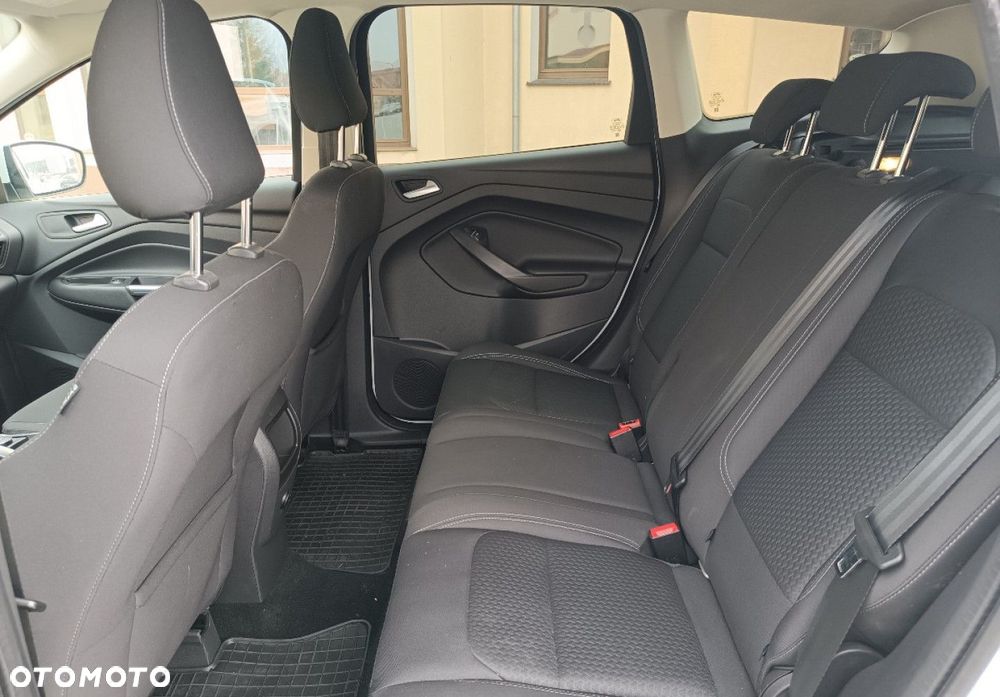 Ford Kuga - 18