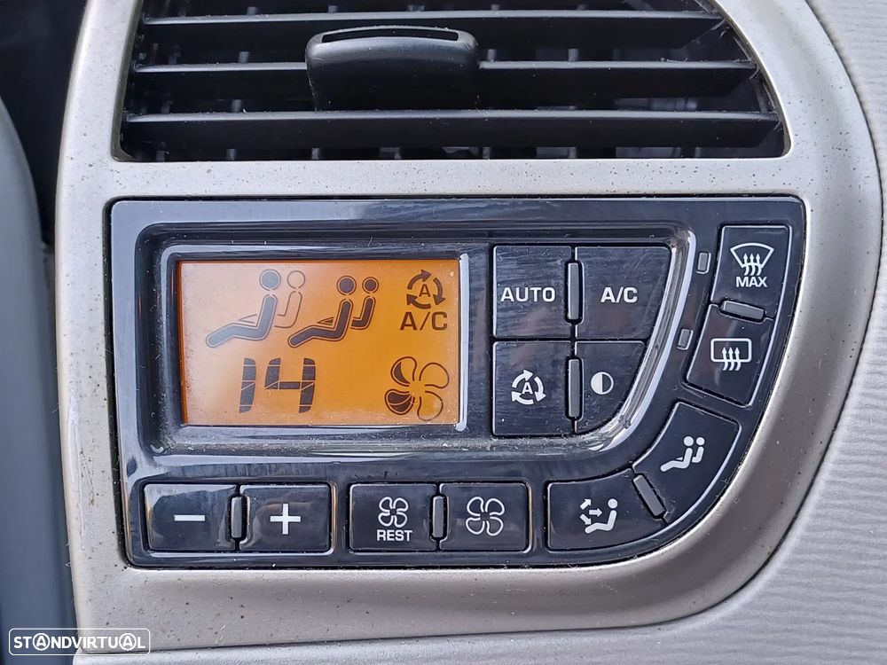 Citroën C4 Grand Picasso 2.0 HDi Exclusive CMP6 - 19