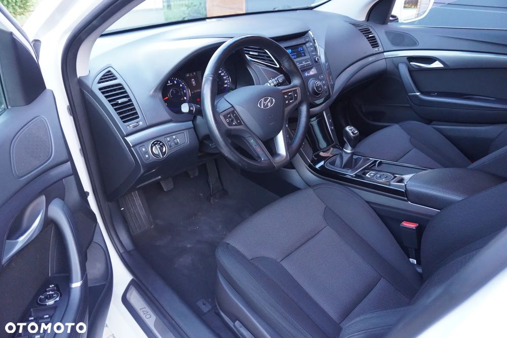 Hyundai i40 Kombi 2.0 Premium - 7