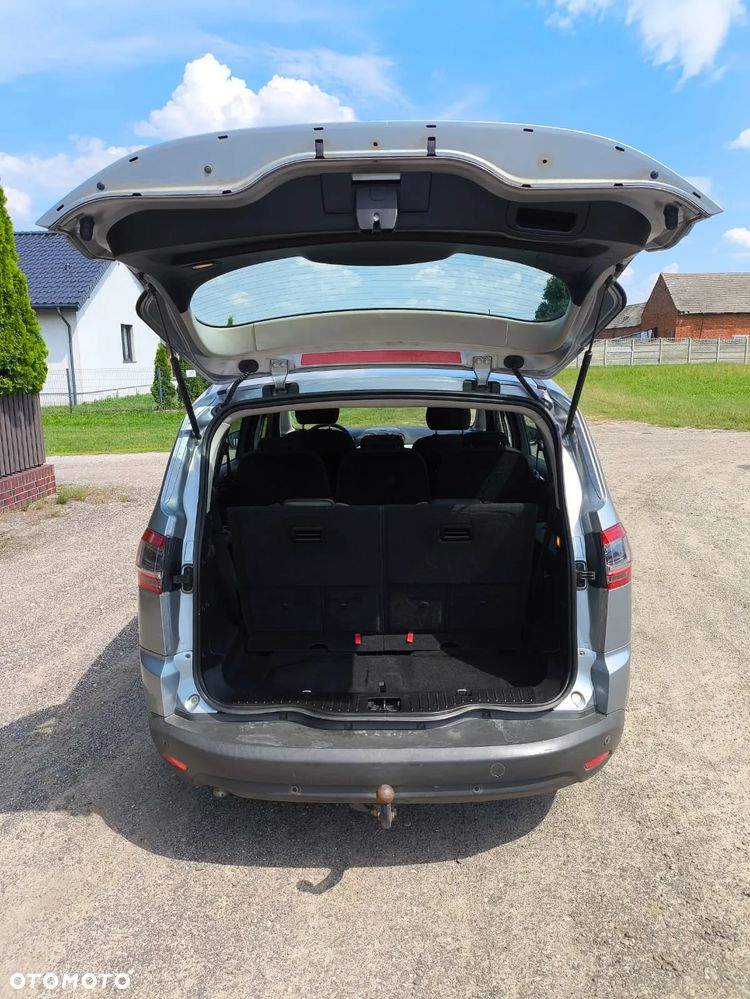 Ford S-Max - 9