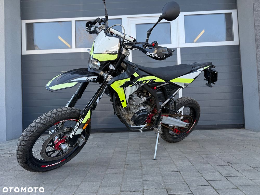 Honda CB - 2