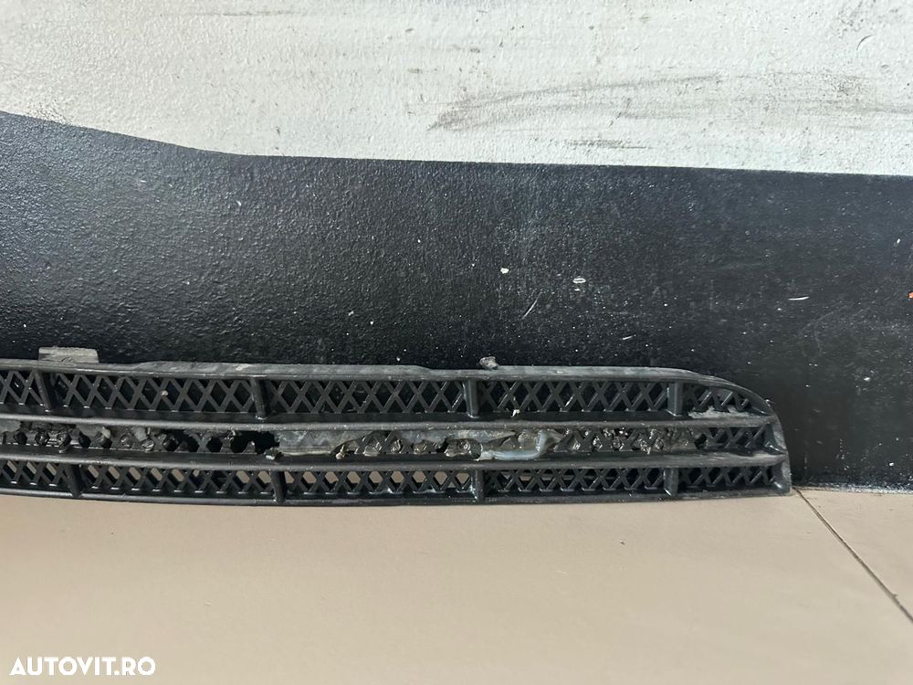 Grila bara fata Volvo XC90 2003-2007 08662997 - 5