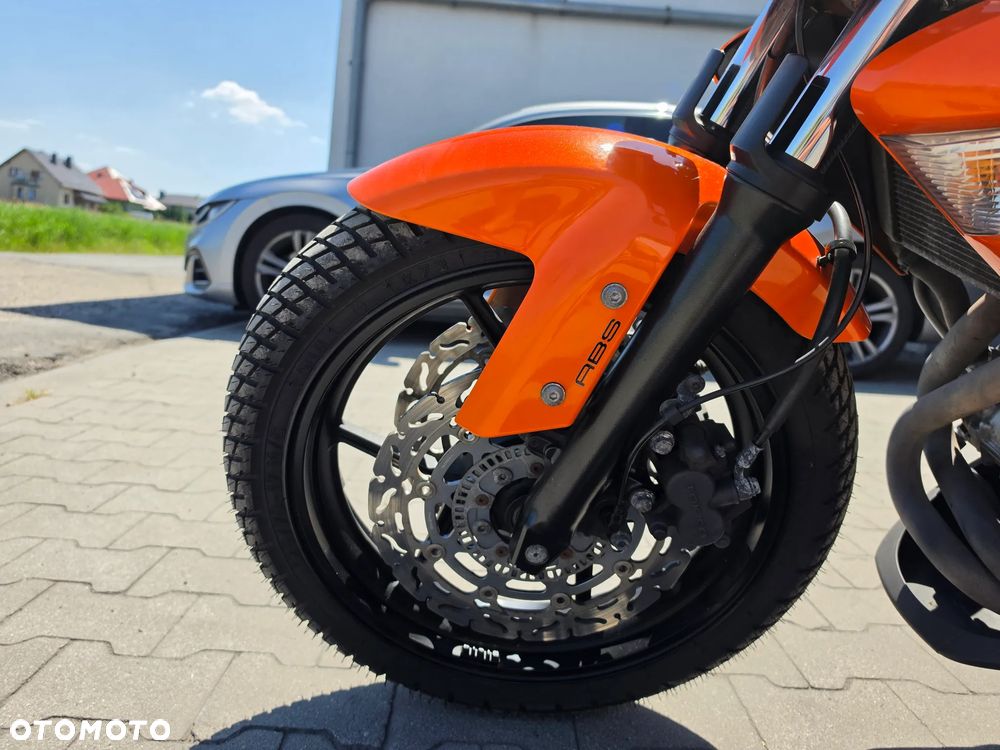 Kawasaki ER - 8