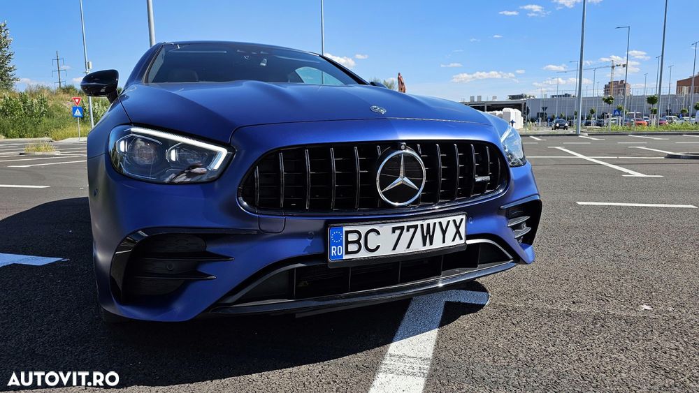 Mercedes-Benz E - 12