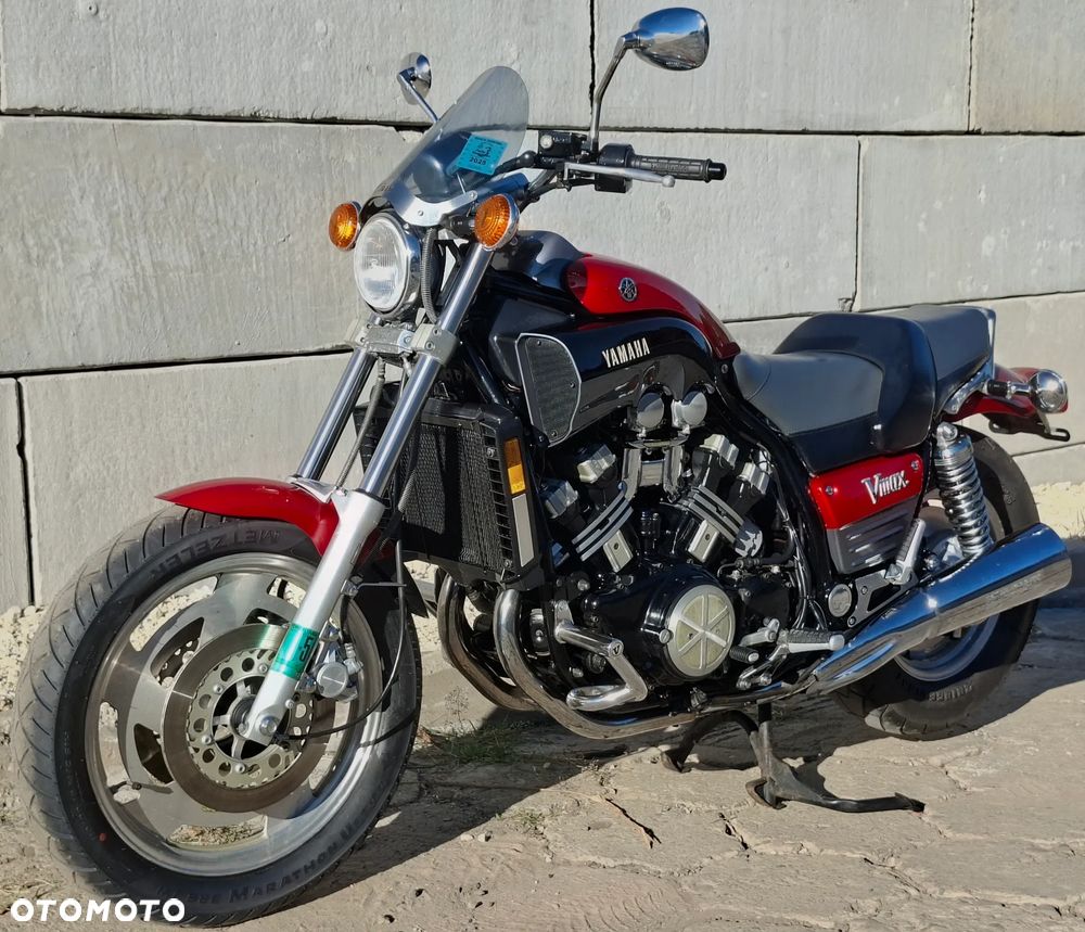 Yamaha V-MAX - 22
