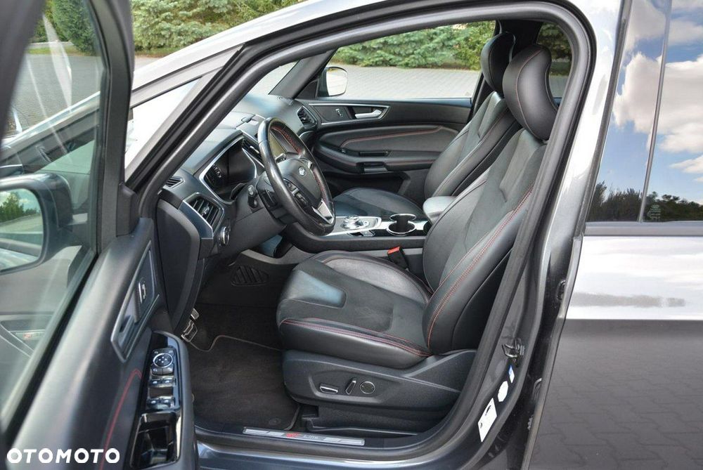 Ford S-Max - 22