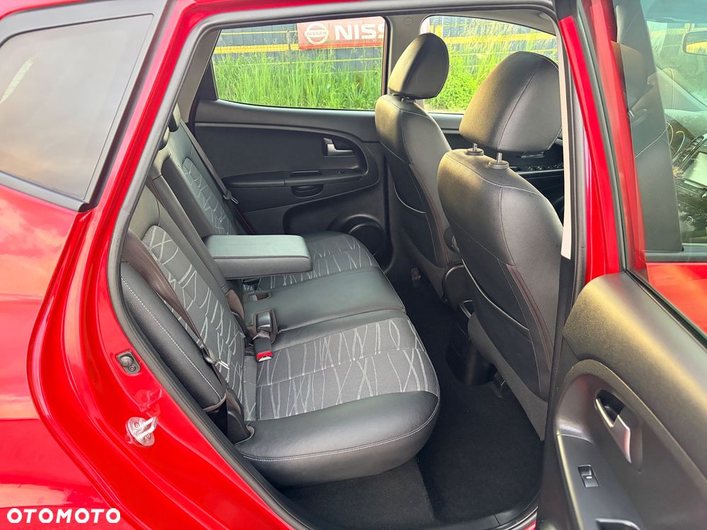 Kia Venga 1.6 CVVT Dream Team Edition - 16