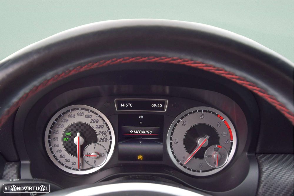 Mercedes-Benz A 180 CDI BE AMG Line - 13