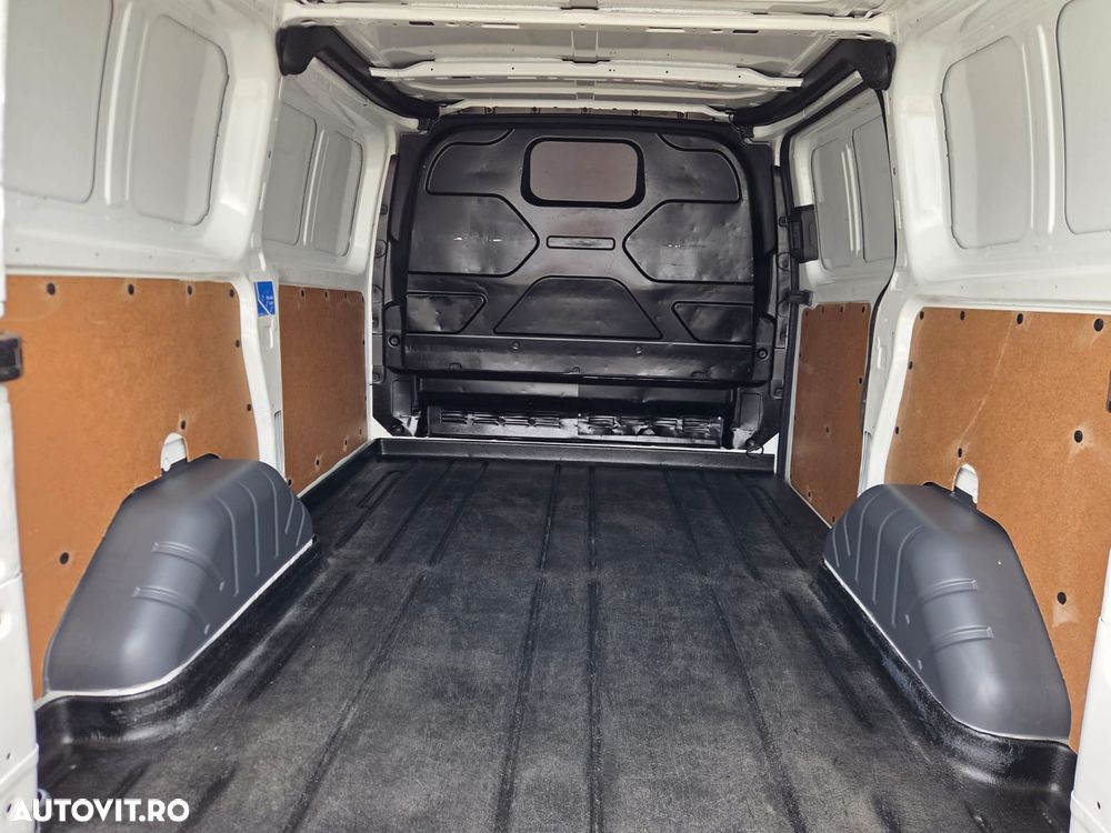 Ford New Transit Custom L1H1 - 12