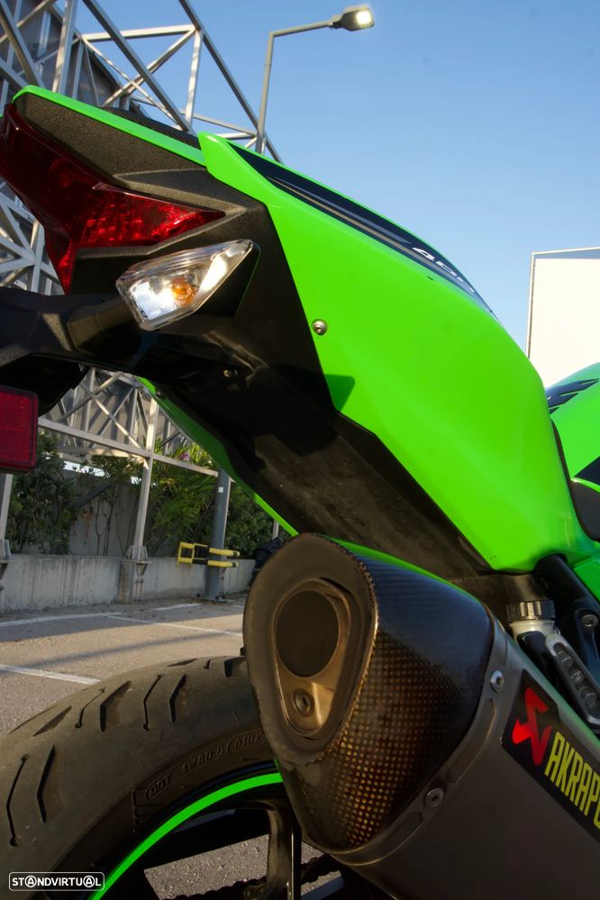 Kawasaki Ninja KRT - 42