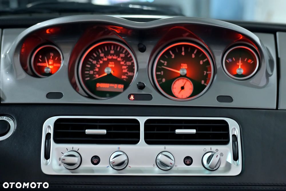BMW Z8 4.9 - 29