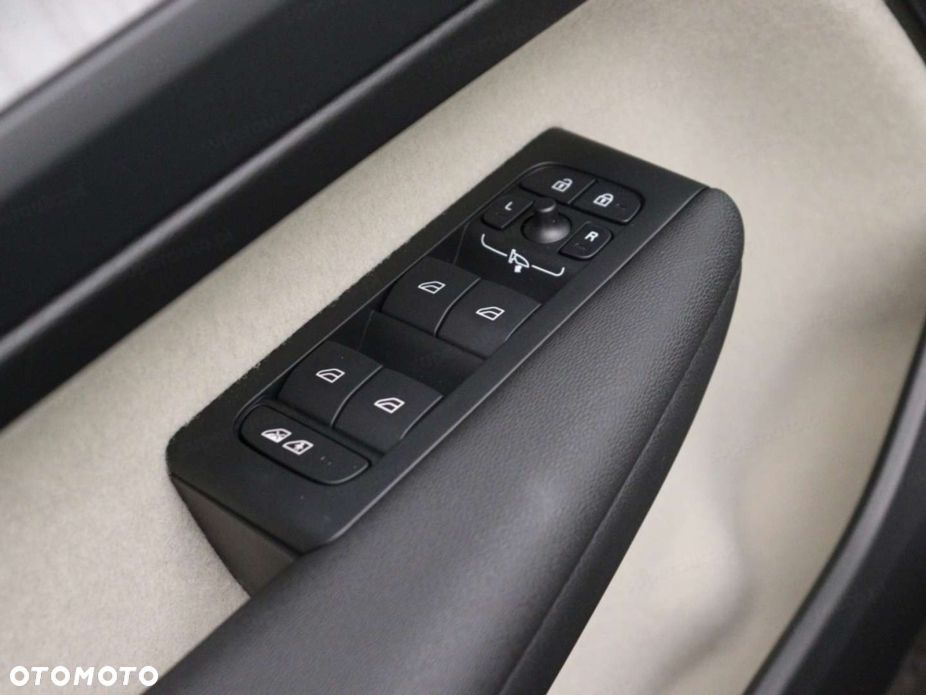Volvo XC 40 - 13