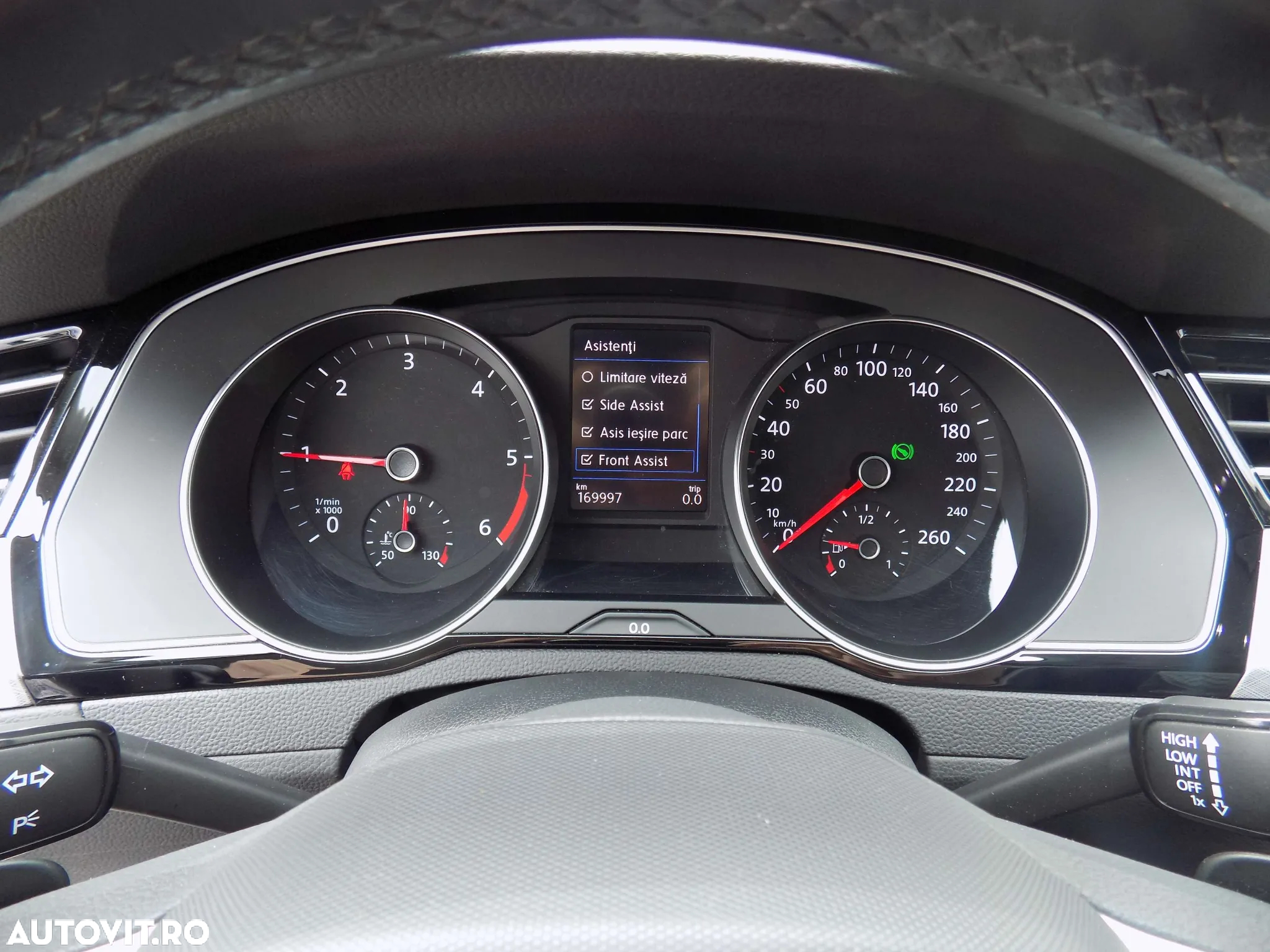 Volkswagen Passat Variant 2.0 TDI DSG Business - 14