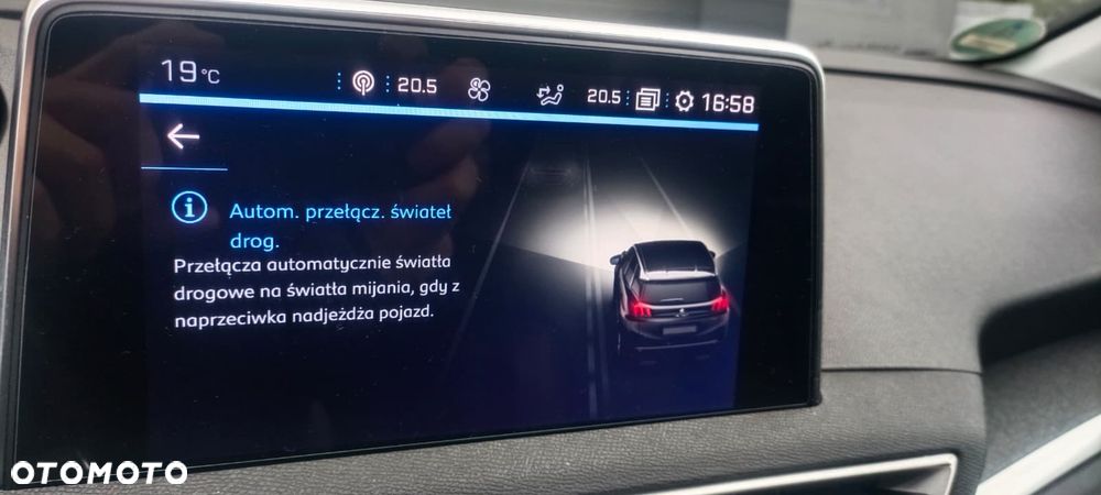Peugeot 5008 1.2 PureTech Allure S&S EAT8 - 34