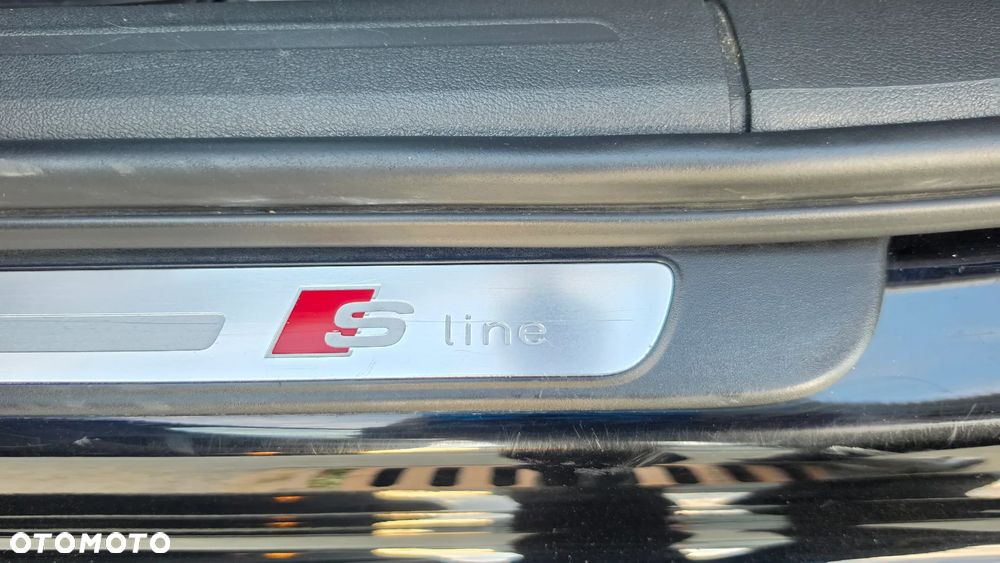 Audi A4 Limousine - 16