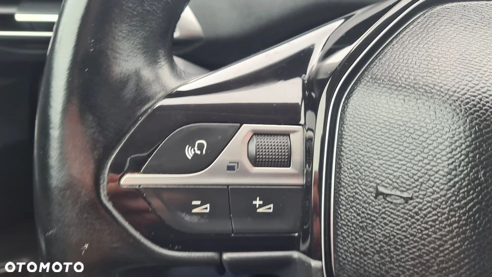 Peugeot 3008 BlueHDi 130 Stop & Start Allure - 23