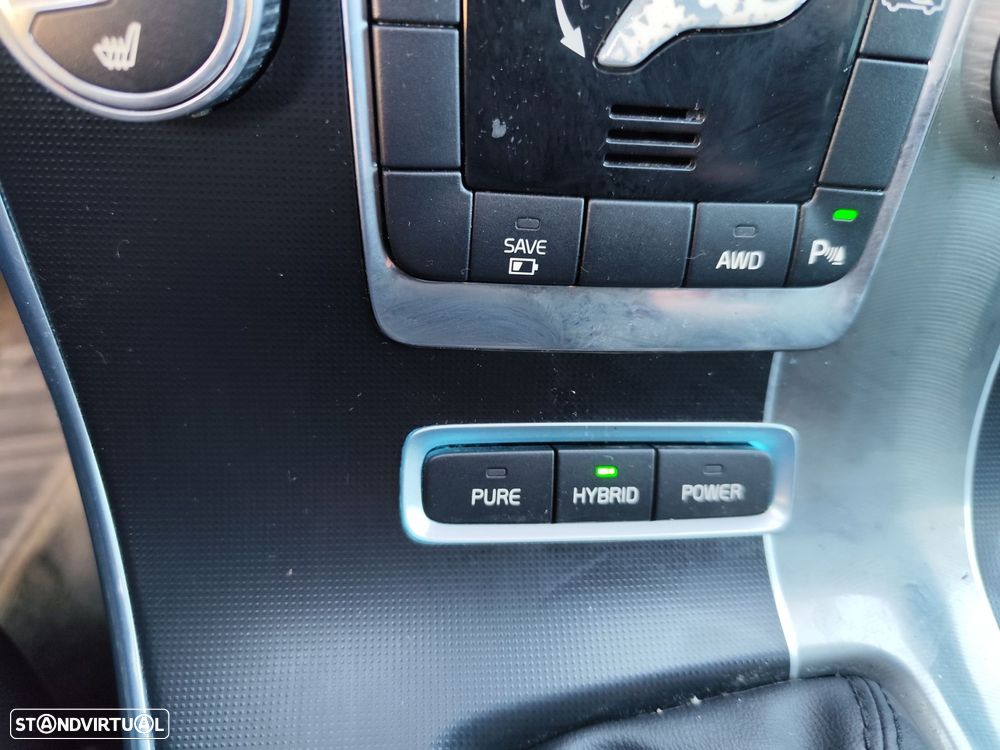 Volvo V60 2.4 D6 R-Design AWD Phev - 14