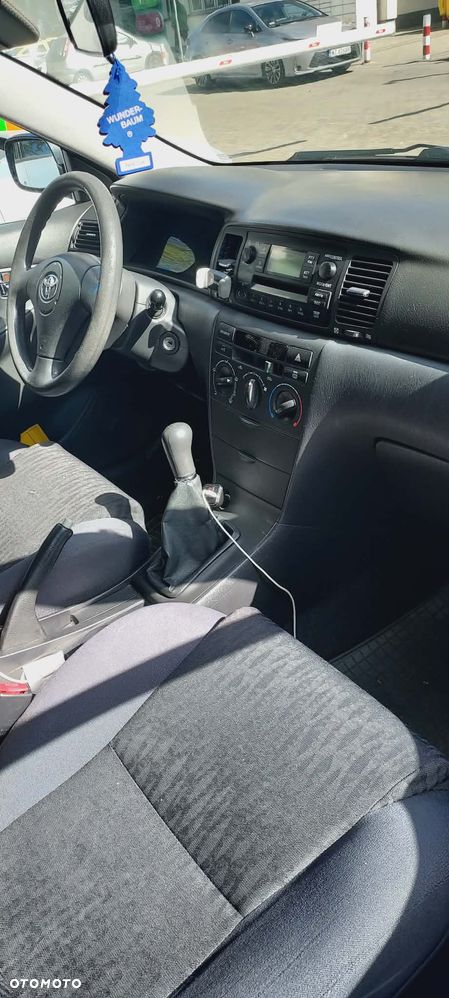 Toyota Corolla - 6
