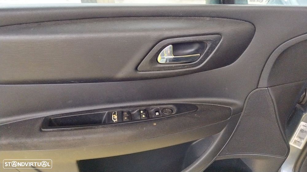 Citroën C4 1.4 16V VTR Pack - 6