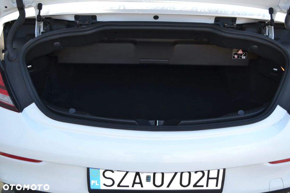 Mercedes-Benz Klasa C 220 d Cabrio 9G-TRONIC AMG Line - 19