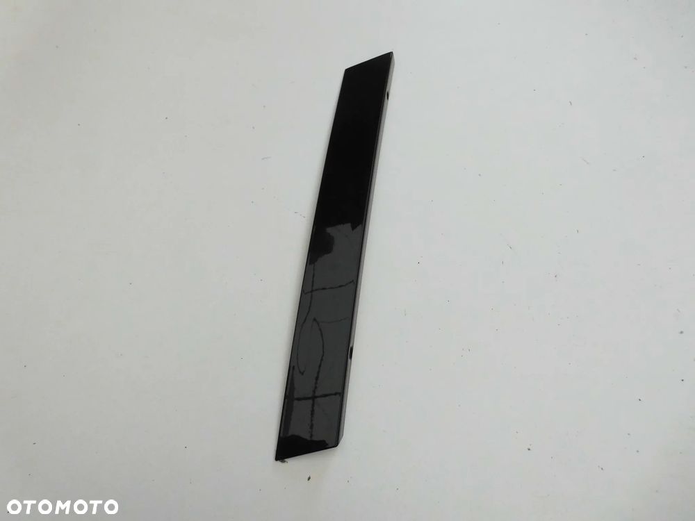 LISTWA NAKŁADKA SŁUPKA MERCEDES R W251 LONG PRAWA TYLNA - 1