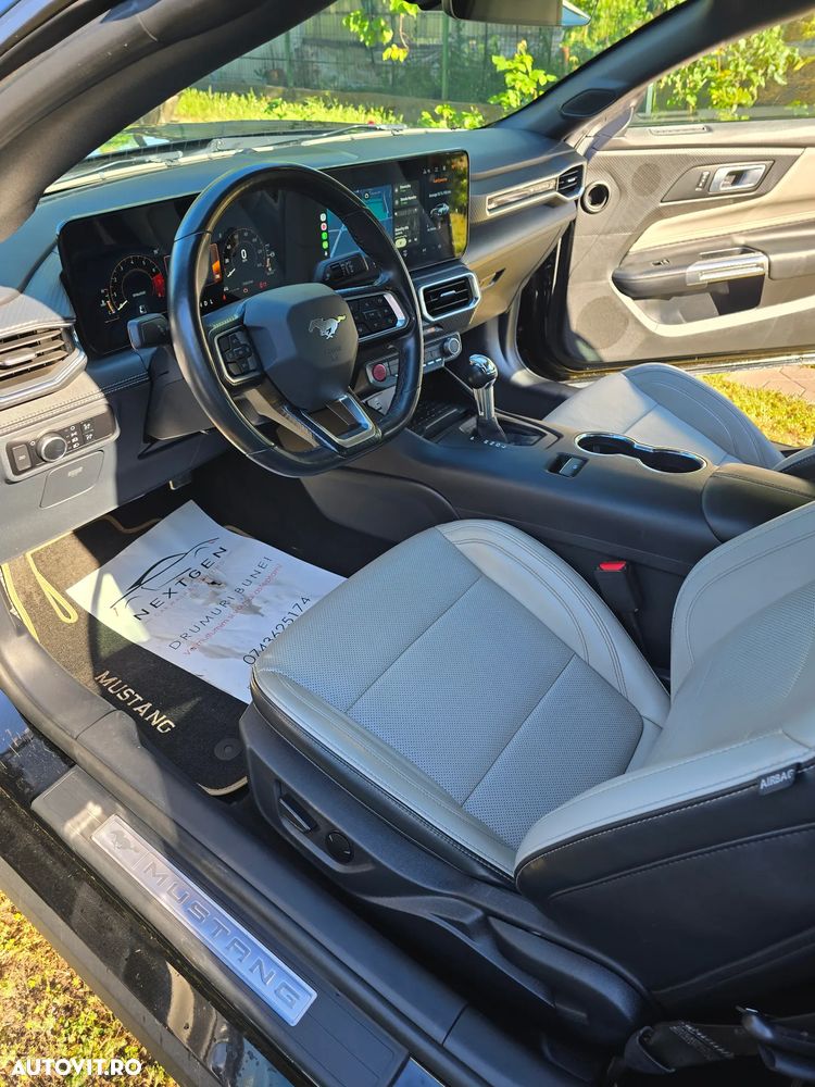 Ford Mustang Cabrio 2.3 Eco Boost - 11