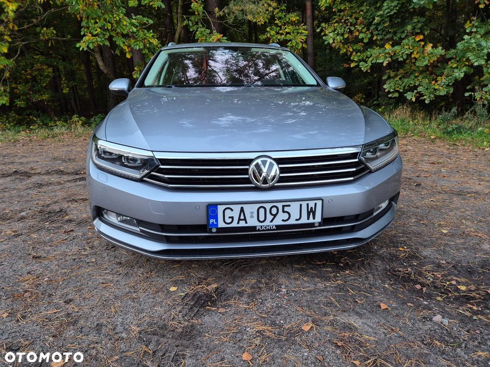 Volkswagen Passat - 11