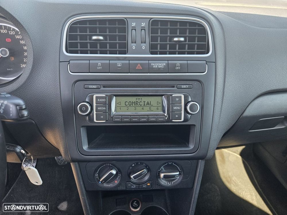 VW Polo 1.6 TDI Confortline BlueMotion - 29