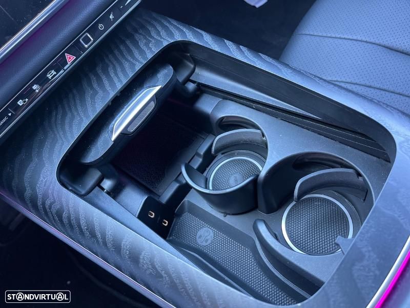 Mercedes-Benz E 300 Standard - 22