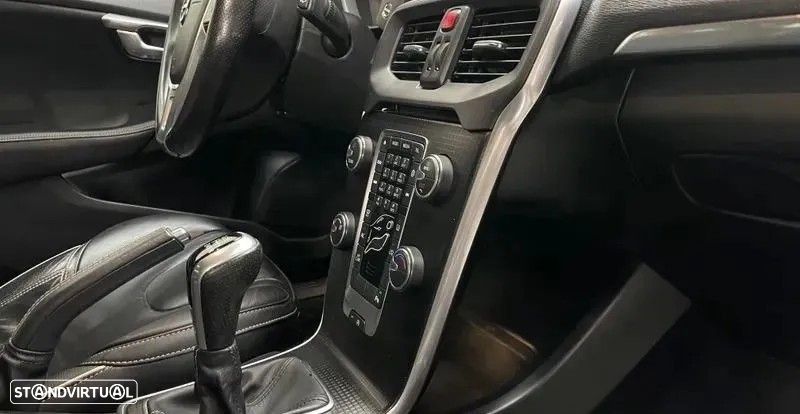 Volvo V40 2.0 D2 Kinetic - 8