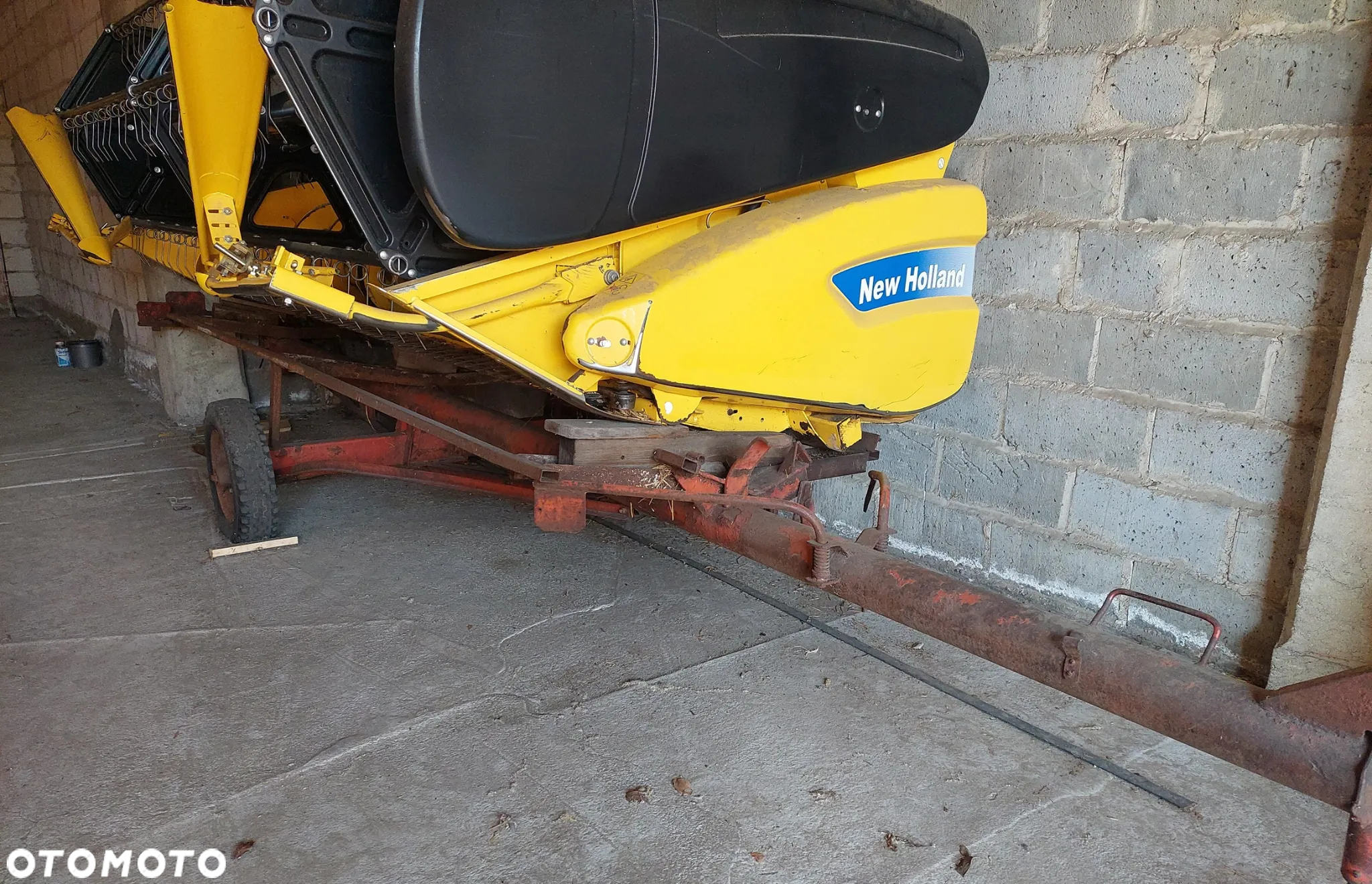 Inny Wózek do hedera Bizon, pasuje do New Holland 3,9m. - 2