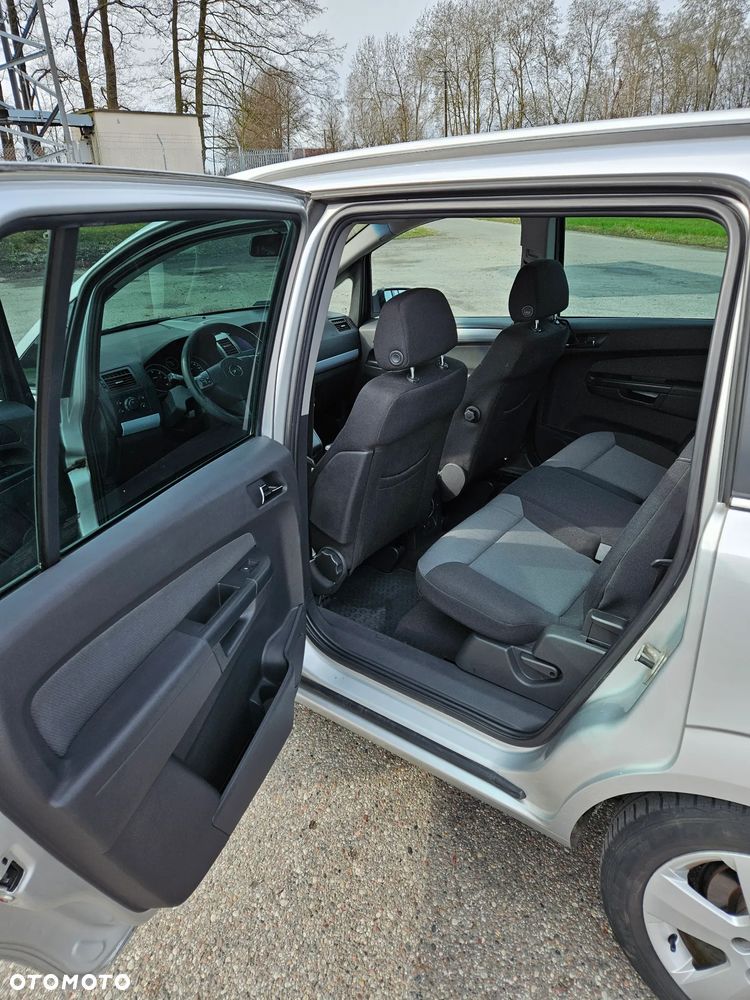 Opel Zafira 1.9 CDTI Elegance - 27