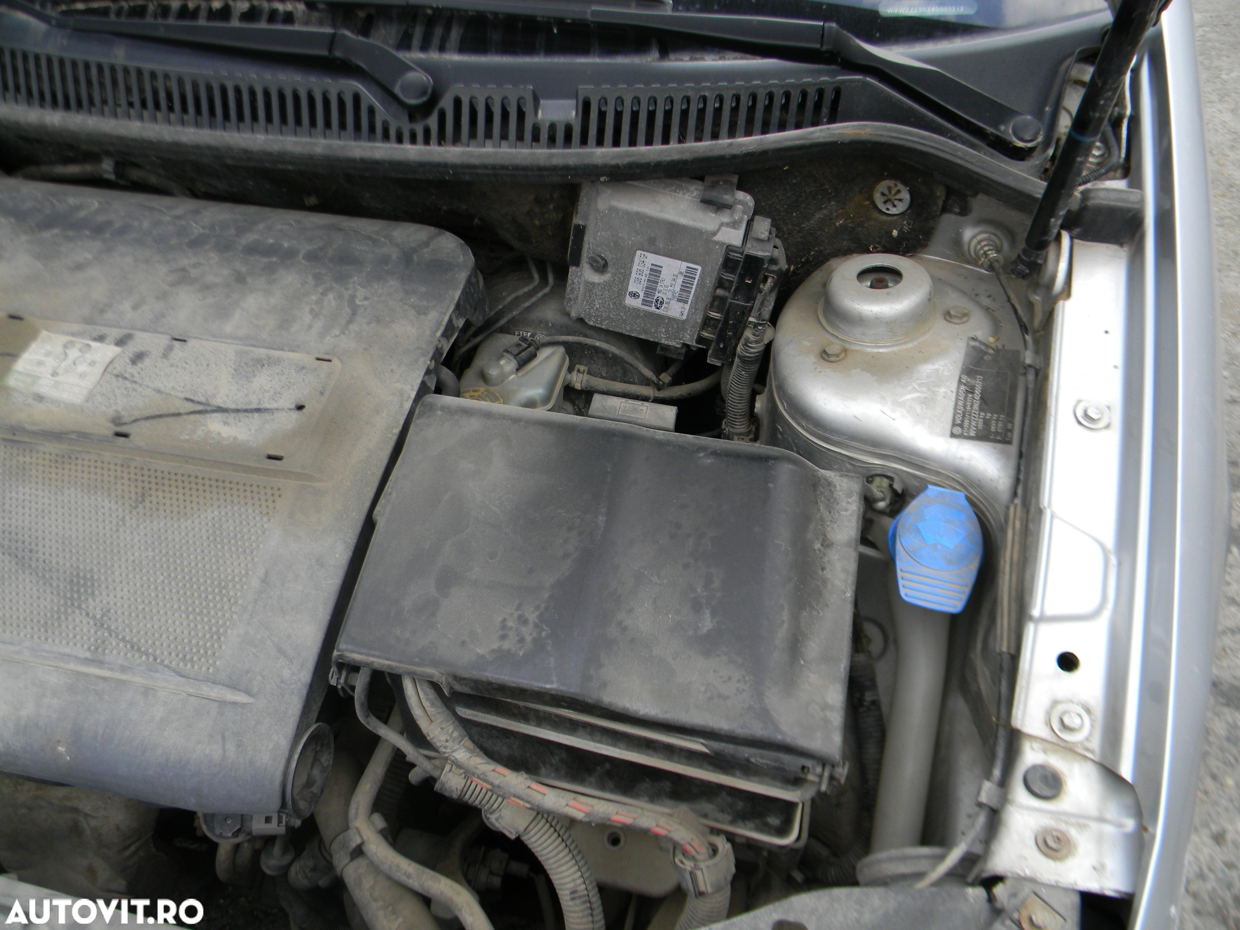 Dezmembrari  VW POLO (9N, 9N3)  2001  > 2012 1.4 16V Benzina - 6