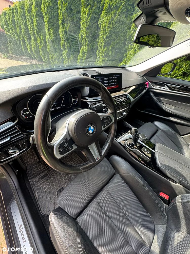 BMW Seria 5 520d Luxury Line - 10