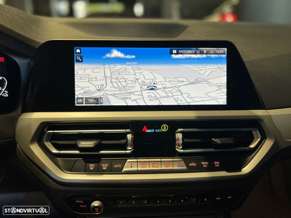 BMW 320 e Auto - 30