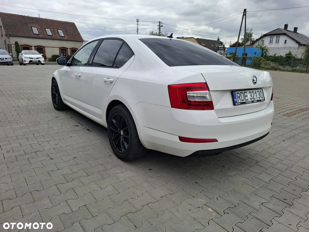Skoda Octavia 2.0 TDI Ambition DSG - 13
