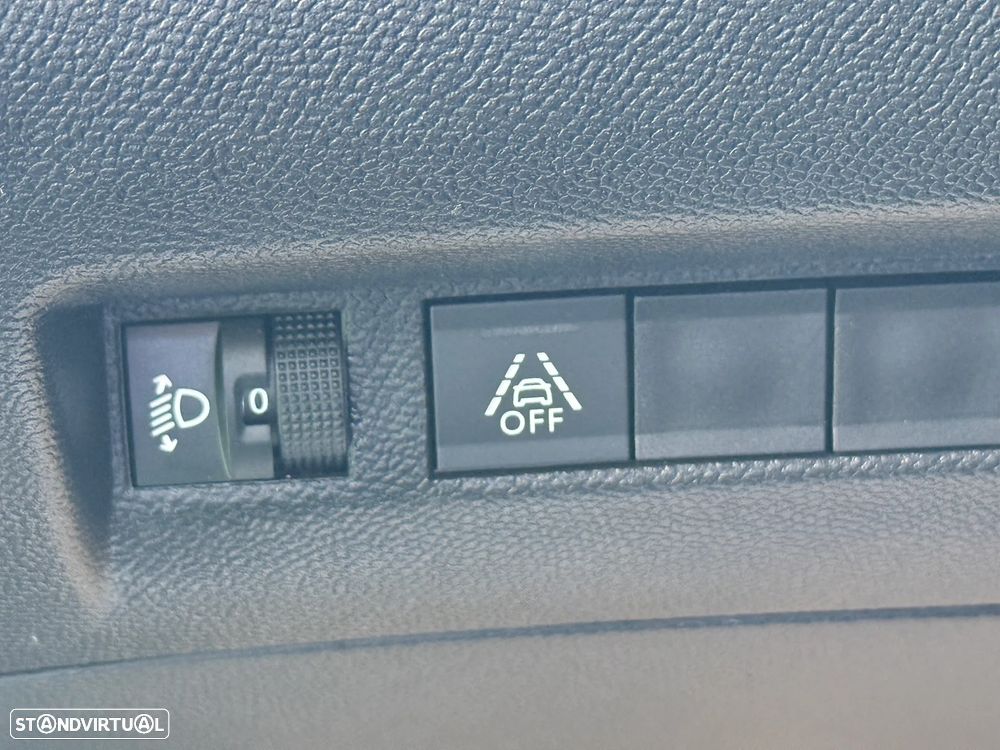 Peugeot 2008 1.5 BlueHDi Active Pack - 28