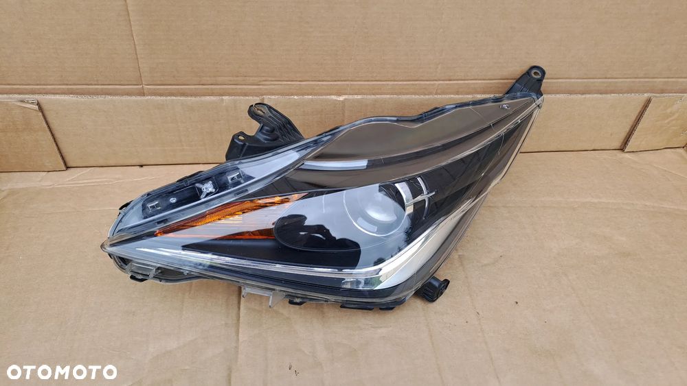 TOYOTA AYGO 2 II 2014-2018 LEWA LAMPA PRZÓD ORYGINAŁ CAŁA 0H-17 - 1