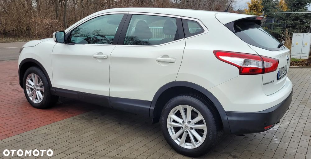 Nissan Qashqai 1.2 DIG-T Acenta EU6 - 4