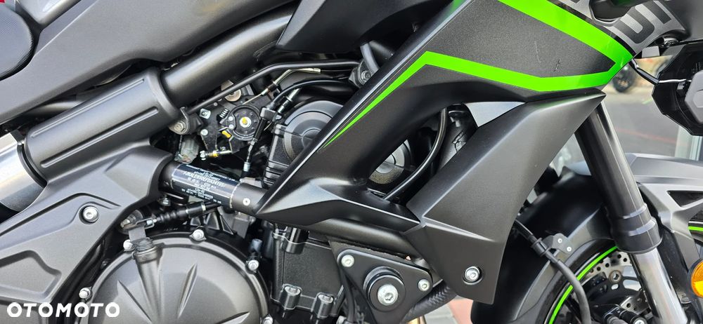 Kawasaki Versys 650 - 19