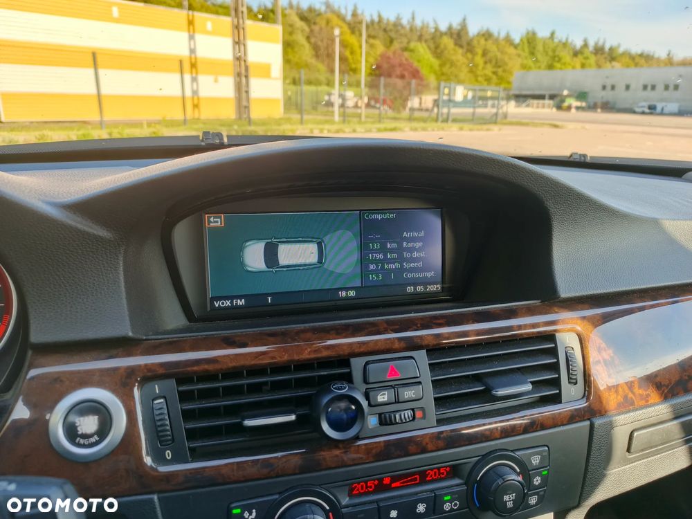BMW Seria 3 325xi - 17