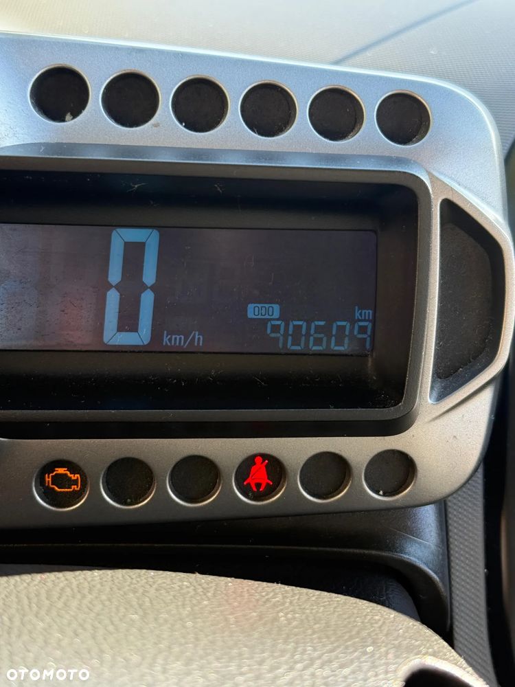 Chevrolet Aveo - 14