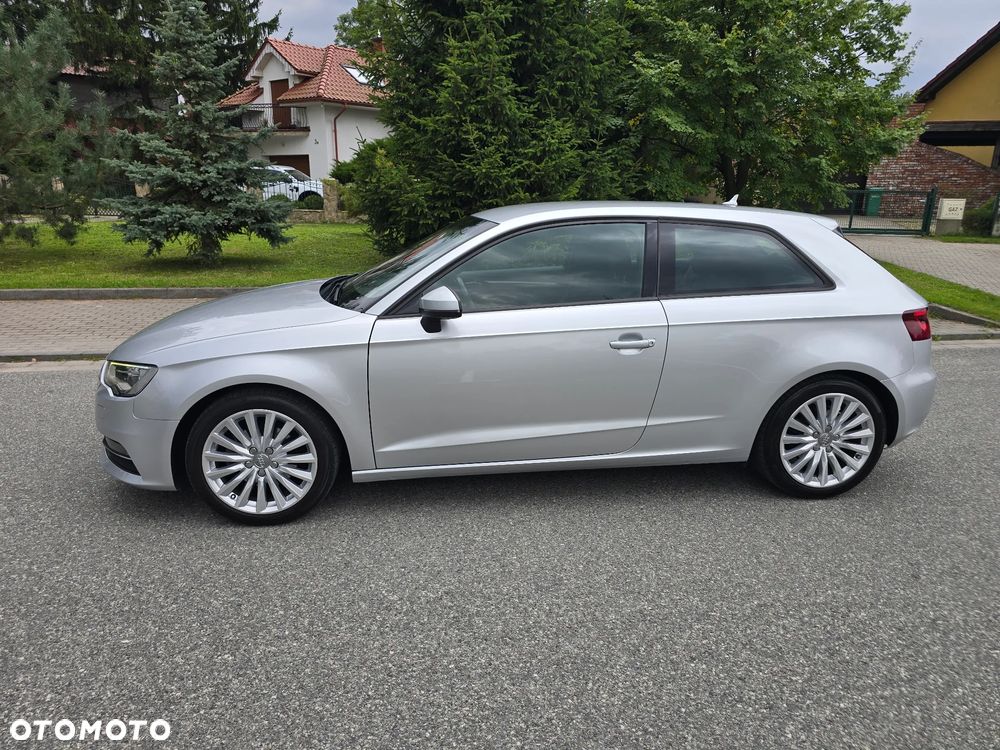 Audi A3 3-drzwiowe 1.6 TDI - 12